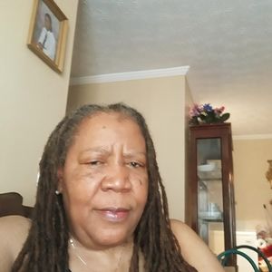 Meet your Posher, Delores